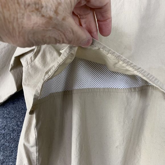 Reel Legions Performance Vented Fishing Shirt Men M Tan Pockets Short Sleeves - Picture 10 of 13